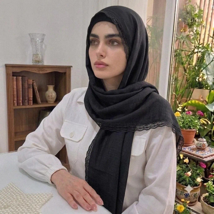 شال زنانه وال اسلپ مشکی سرمه ای نسکافه ای دور گیپور سایز 170 در 70 و 52 سانتی متر