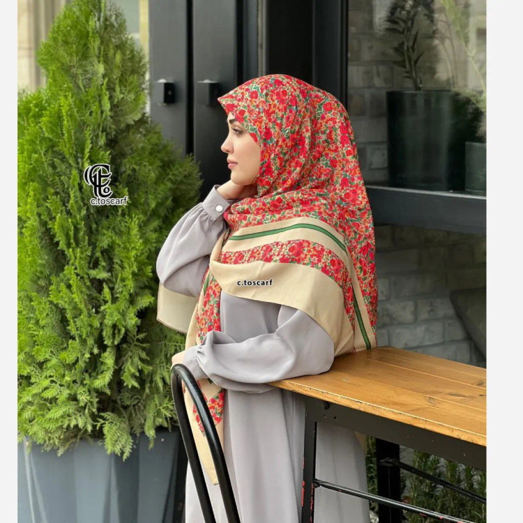 روسری نخ کاستوم طرح گلی سایز 140