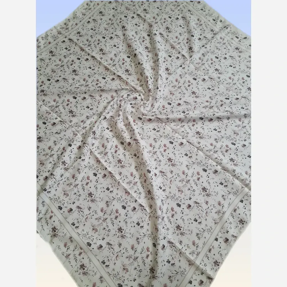 روسری سفید گل دار نخی تابستانی قواره 100 سانت